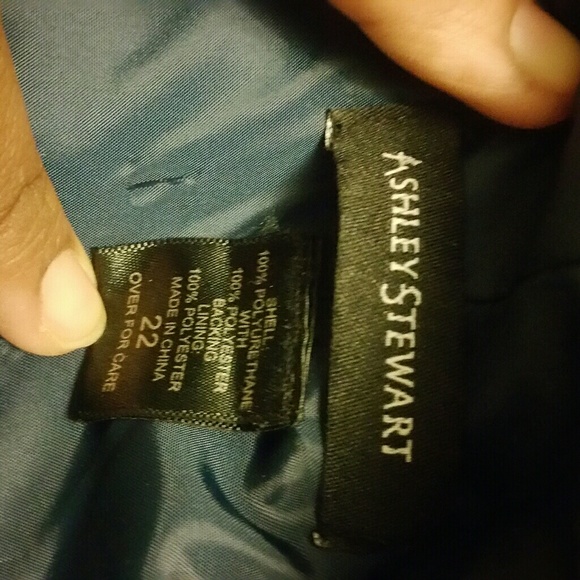 Coat - Picture 2 of 2